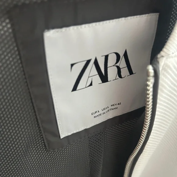 Zara Men's Cream Bomber Jacket - Picture 2 of 4